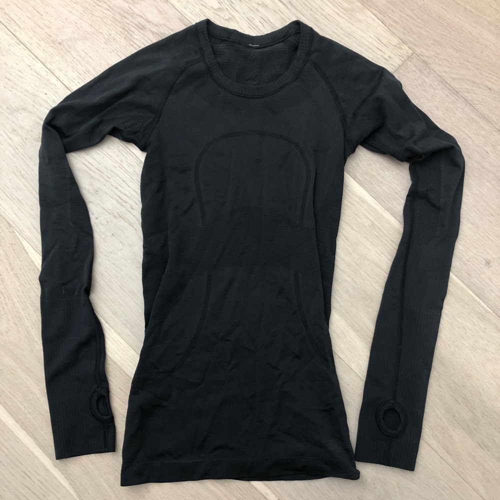 Lululemon long sleeve top